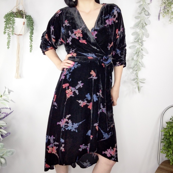 Eliza J Dresses & Skirts - ELIZA J velvet floral faux-wrap dress black NEW903